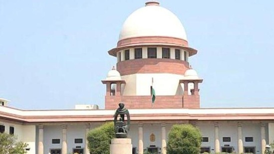 The Supreme Court said that the high court could have been more cautious in its remarks, but declined to issue an order of expunging them.(HT File Photo)