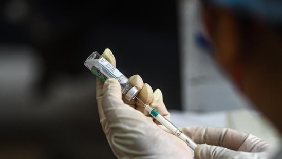 As many as 1,571 frontline workers and 591 healthcare workers were also given the first jab on Wednesday.