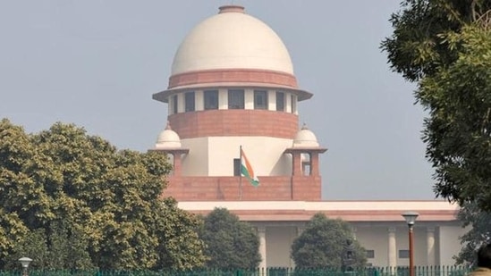 The Supreme Court on Thursday refused to expunge critical remarks of the Madras High Court holding the ECI responsible for the Covid-19 surge in the country.(File Photo) The Supreme Court on Thursday refused to expunge critical remarks of the Madras High Court holding the ECI responsible for the Covid-19 surge in the country.(File Photo)