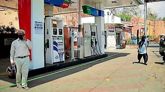 While sales in urban pumps declined 50-60%, business in rural pumps dropped by 20-30%.(HT Photo )