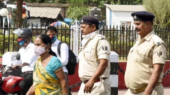 In an official notification issued by Bihar Police Headquarters, police officials have been instructed to monitor lockdown strictly throughout the state. (Santosh Kumar/HT file photo)