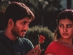 Allu Arjun and Anuradha Mehta played the leads in Arya. Allu Arjun and Anuradha Mehta played the leads in Arya.