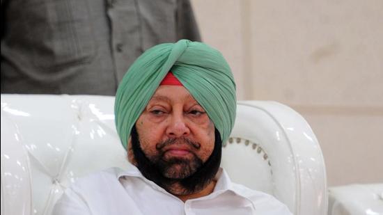 Punjab CM Captain Amarinder Singh urged BKU (Ekta Ugrahan) and BKU (Ekta Dakaounda) leaders to not twist his comments regarding lockdown enforcement. (HT FILE) Punjab CM Captain Amarinder Singh urged BKU (Ekta Ugrahan) and BKU (Ekta Dakaounda) leaders to not twist his comments regarding lockdown enforcement. (HT FILE)