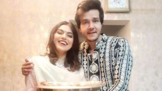 Shubhi Ahuja, wife of TV actor Aniruddh Dave, has given a clarification on his health.
