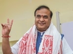 BJP's chief minister-designate Himanta Biswa Sarma flashes victory sign after being elected party's Legislative party leader during a BJP Legislative party meeting in Guwahati.(PTI) BJP's chief minister-designate Himanta Biswa Sarma flashes victory sign after being elected party's Legislative party leader during a BJP Legislative party meeting in Guwahati.(PTI)