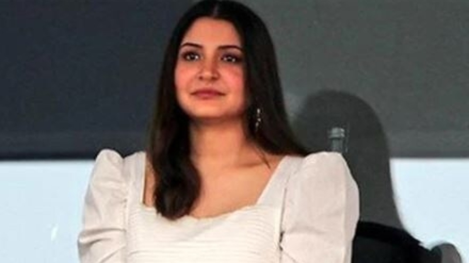 Anushka Sharma lauds healthcare, frontline workers for 'working tirelessly': ‘You are the real heroes’