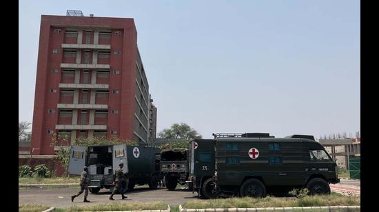 The Western Command has set up a 100-bed Covid hospital at Panjab University’s international students’ hostel, which will be operational from Monday onwards. (Keshav Singh/HT) The Western Command has set up a 100-bed Covid hospital at Panjab University’s international students’ hostel, which will be operational from Monday onwards. (Keshav Singh/HT)
