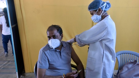 Some experts, however, believe that mutations are a common phenomenon, and the mutations do not generally affect the prevention, treatment, or vaccination. (Photo by Sanjeev Verma/ Hindustan Times) (Sanjeev Verma/HT PHOTO) Some experts, however, believe that mutations are a common phenomenon, and the mutations do not generally affect the prevention, treatment, or vaccination. (Photo by Sanjeev Verma/ Hindustan Times) (Sanjeev Verma/HT PHOTO)