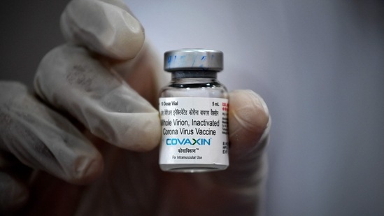Central government turned down Supreme Court's suggestion to do away with the differential pricing of Covid-19 vaccines. (AFP | Representational image) Central government turned down Supreme Court's suggestion to do away with the differential pricing of Covid-19 vaccines. (AFP | Representational image)