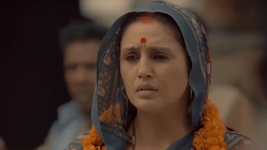 Huma Qureshi in a still from Maharani.(Twitter)