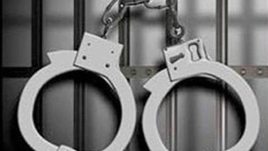 The accused, meanwhile, alleged that the victim died of Covid 10 days ago and the police are trying to frame them in a fake case.(Representational image) The accused, meanwhile, alleged that the victim died of Covid 10 days ago and the police are trying to frame them in a fake case.(Representational image)