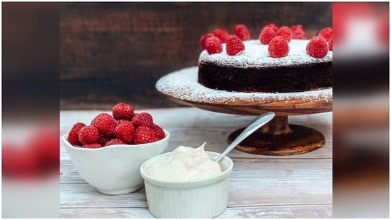 Flourless chocolate cake recipe(Instagram/molly.marsland)