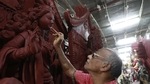 The artists of Kumartuli wait for the Rathyatra days in July when booking for Durga idols starts frenetically.(Rahul Raut/HT PHOTO) The artists of Kumartuli wait for the Rathyatra days in July when booking for Durga idols starts frenetically.(Rahul Raut/HT PHOTO)