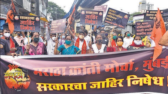 Maratha Kranti Morcha stages a protest against the Supreme Court's stay on Maratha reservation at Jogeshwari in Mumbai. (Satyabrata Tripathy/HT Photo) Maratha Kranti Morcha stages a protest against the Supreme Court's stay on Maratha reservation at Jogeshwari in Mumbai. (Satyabrata Tripathy/HT Photo)