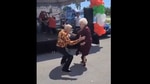 The image shows the elderly couple dancing.(Twitter@fred035schultz) The image shows the elderly couple dancing.(Twitter@fred035schultz)