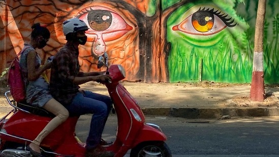 The state capital, Chennai, accounted for 7,466 new infections, totaling 4,04,733 till date.(AFP) The state capital, Chennai, accounted for 7,466 new infections, totaling 4,04,733 till date.(AFP)
