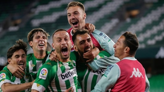 Real Betis celebrate after scoring a goal. (Twitter)