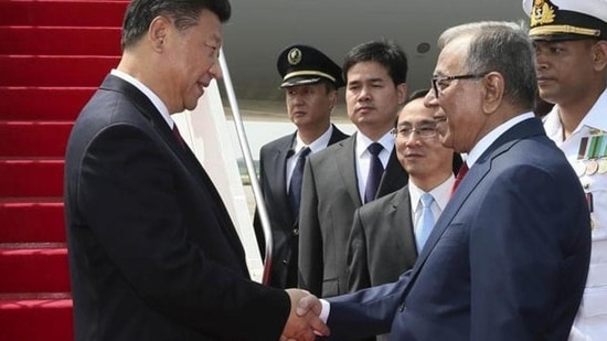 Chinese Defence Minister Gen. Wei Fenghe emphasied to Bangladesh President Abdul Hamid that Beijing and Dhaka should make joint efforts against powers from outside the region establishing a "military alliance"(Reuters file) Chinese Defence Minister Gen. Wei Fenghe emphasied to Bangladesh President Abdul Hamid that Beijing and Dhaka should make joint efforts against powers from outside the region establishing a "military alliance"(Reuters file)