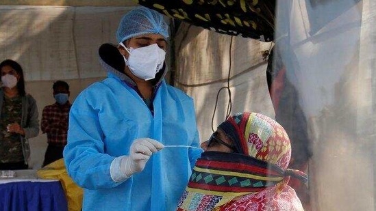 From the past 2 days, Mumbai was seeing just a little over 1,700 new infections.(Reuters)