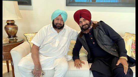 Navjot Singh Sidhu has been taking swipes at chief minister Capt Amarinder Singh almost daily ever since the Punjab and Haryana high court on April 9 quashed the chargesheets filed by the Special Investigation Team (SIT) in the Kotkapura police firing case. (ANI) Navjot Singh Sidhu has been taking swipes at chief minister Capt Amarinder Singh almost daily ever since the Punjab and Haryana high court on April 9 quashed the chargesheets filed by the Special Investigation Team (SIT) in the Kotkapura police firing case. (ANI)