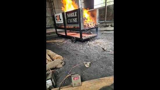 IIT Ropar develops smokeless cremation cart requiring less wood as pandemic rages IIT Ropar develops smokeless cremation cart requiring less wood as pandemic rages