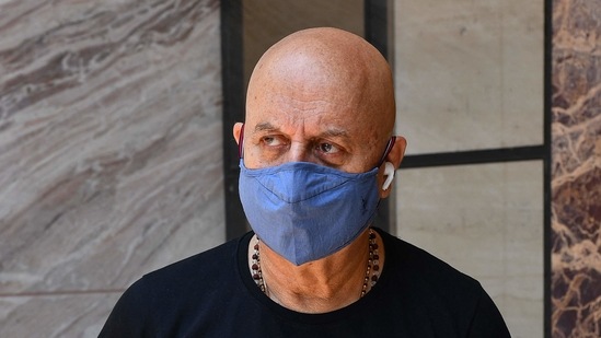 Anupam Kher in a television interview said that the government had slipped somewhere in its management of the pandemic situation.(AFP)
