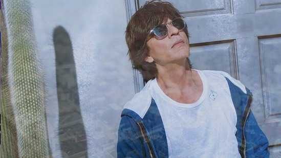 Shah Rukh Khan wishes fans on Eid. 