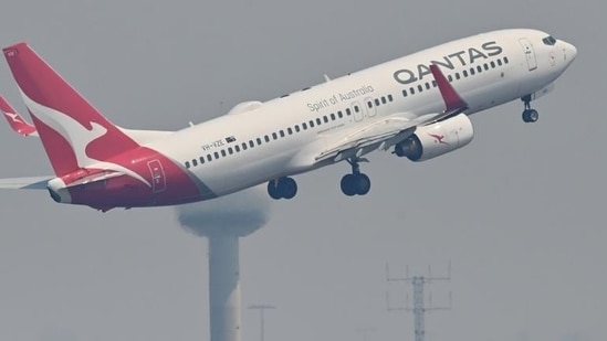 Australia's f;ag carrier Qantas Airlines (File Photo) Australia's f;ag carrier Qantas Airlines (File Photo)