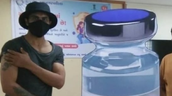 Ravindra Jadeja poses after getting the first dose of Covid-19 vaccine(Twitter) Ravindra Jadeja poses after getting the first dose of Covid-19 vaccine(Twitter)