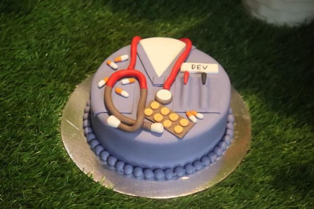 Cakes that celebrate the efforts of frontline warriors, especially doctors, have gained popularity of late. Cakes that celebrate the efforts of frontline warriors, especially doctors, have gained popularity of late.