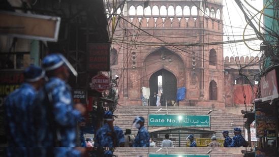 Paramilitary personnel stand guard outside Jama Masjid during Eid-al-Fitr festival amid a Covid-19 induced lockdown, in New Delhi, India, on Friday, May 14, 2021. (Photo by Amal KS/ Hindustan Times) Paramilitary personnel stand guard outside Jama Masjid during Eid-al-Fitr festival amid a Covid-19 induced lockdown, in New Delhi, India, on Friday, May 14, 2021. (Photo by Amal KS/ Hindustan Times)
