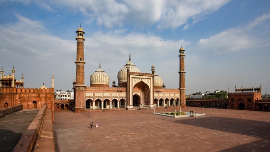 A deserted view of Jama Masjid during Eid-al-Fitr festival amid a COVID-19 induced lockdown, in New Delhi on May 14. The current lockdown ends on May 17, but it will likely be extended.(Amal KS / HT Photo)