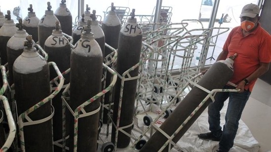 So far, 521 MT of Oxygen has been offloaded in Maharashtra, nearly 2350 MT in Uttar Pradesh, 430 MT in Madhya Pradesh, 1228 MT in Haryana and 308 MT in Telangana. (HT photo) So far, 521 MT of Oxygen has been offloaded in Maharashtra, nearly 2350 MT in Uttar Pradesh, 430 MT in Madhya Pradesh, 1228 MT in Haryana and 308 MT in Telangana. (HT photo)