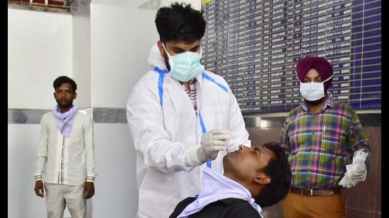 State reports 217 Covid deaths, 6,867 new cases State reports 217 Covid deaths, 6,867 new cases