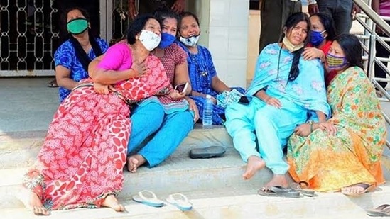 Of the 62 patients who died at the Chamarajanagar hospital between May 4 and May 10, the report said the death of 36 could be attributed to non-availability of oxygen supply during the night of May 2 and early hours of May 3.(PTI) Of the 62 patients who died at the Chamarajanagar hospital between May 4 and May 10, the report said the death of 36 could be attributed to non-availability of oxygen supply during the night of May 2 and early hours of May 3.(PTI)