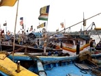At the Cacra village in Bambolim near state capital Panaji, fishermen were seen rushing back from the sea with their canoes as gusty winds hit the coast.(PTI) At the Cacra village in Bambolim near state capital Panaji, fishermen were seen rushing back from the sea with their canoes as gusty winds hit the coast.(PTI)