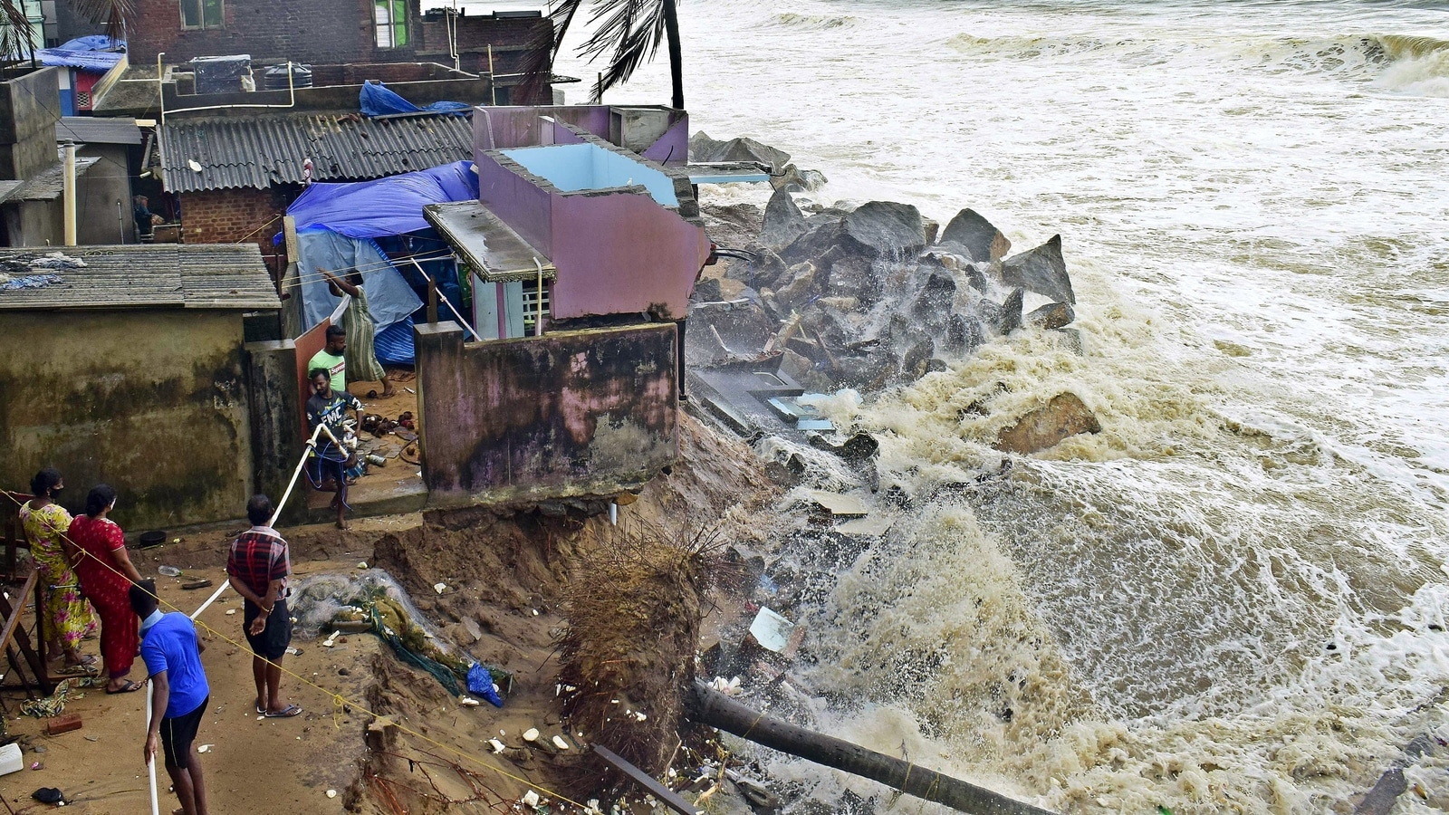 Cyclone Tauktae: 98 villages affected in Karnataka, 4 human lives lost ...
