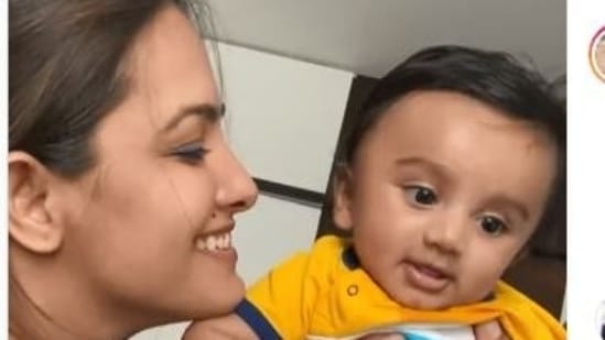 Anita Hassanandani plays with her son Aaravv.