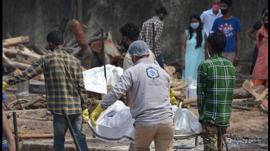 The number of fatalities has climbed to 294, with 140 logged during the second wave since April 1. (Sant Arora/HT) The number of fatalities has climbed to 294, with 140 logged during the second wave since April 1. (Sant Arora/HT)