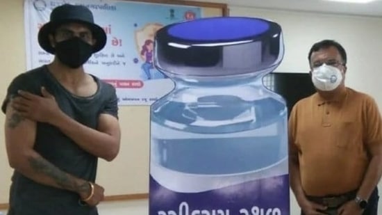 Ravindra Jadeja poses after getting the first dose of Covid-19 vaccine(Twitter)