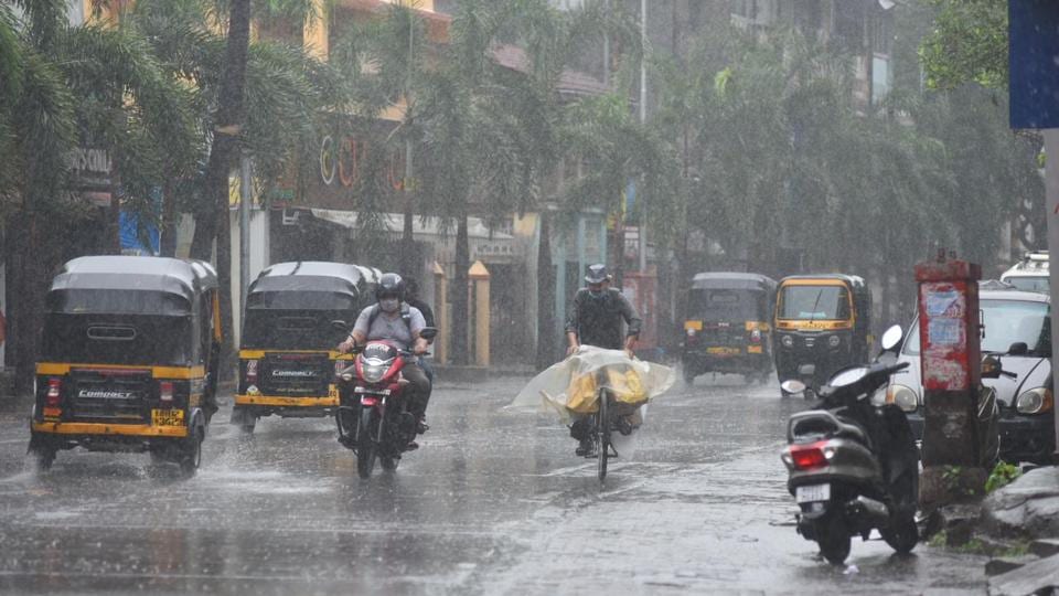 Rain lashes Andheri in Mumbai amid Cyclone Tauktae on Monday (Vijay Bate/HT photo)