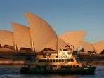 Australia keeps borders shut to overseas travel as industries plea for reopening