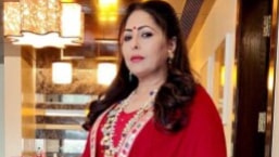Geeta Kapur responds to marriage rumours after pics of her wearing ...