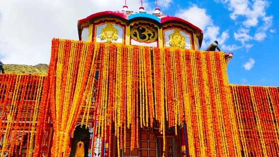 Badrinath Temple decorated with flowers. Badrinath Temple decorated with flowers.