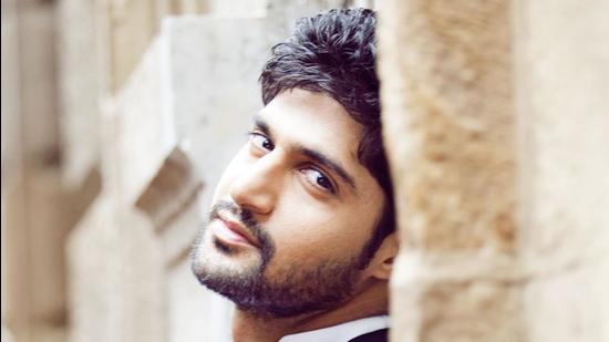 Actor Tanuj Virwani is the son of yesteryear actor Rati Agnihotri. Actor Tanuj Virwani is the son of yesteryear actor Rati Agnihotri.