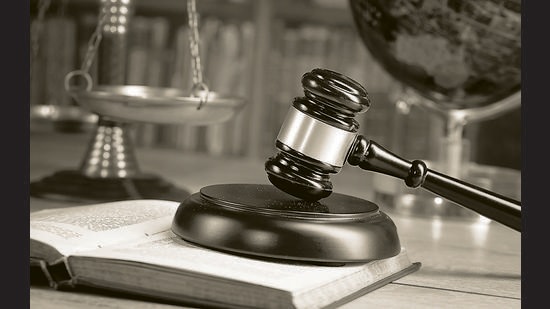 A local court said that shortage of oxygen has caused deaths of many patients, so selling oxygen cylinders at a higher rate is a serious offence, which does not deserve any leniency. (Shutterstock) A local court said that shortage of oxygen has caused deaths of many patients, so selling oxygen cylinders at a higher rate is a serious offence, which does not deserve any leniency. (Shutterstock)