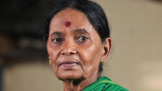 Pavala Syamala is experiencing financial difficulties. 