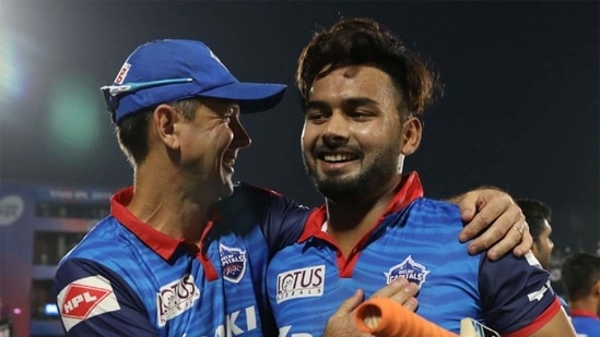 File Photo of DC coach Ricky Ponting and Rishabh Pant.(Twitter)