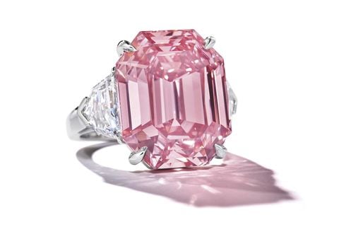 The ring contained a 6.10-carat diamond from Harry Winston and cost a reported $1.2 million.(Harry Winston)