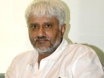 Vikram Bhatt was asked by ‘boss’ Mahesh Bhatt to refrain from commenting on the issue. Vikram Bhatt was asked by ‘boss’ Mahesh Bhatt to refrain from commenting on the issue.
